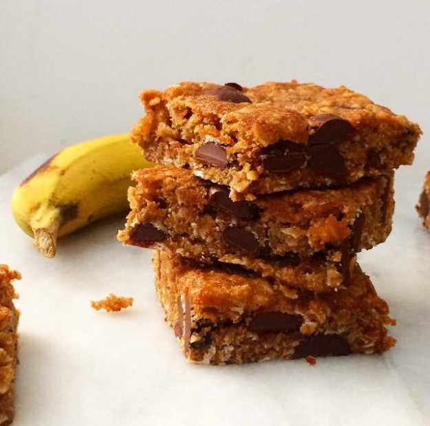Whole Grain Banana-Chocolate Chip Bars