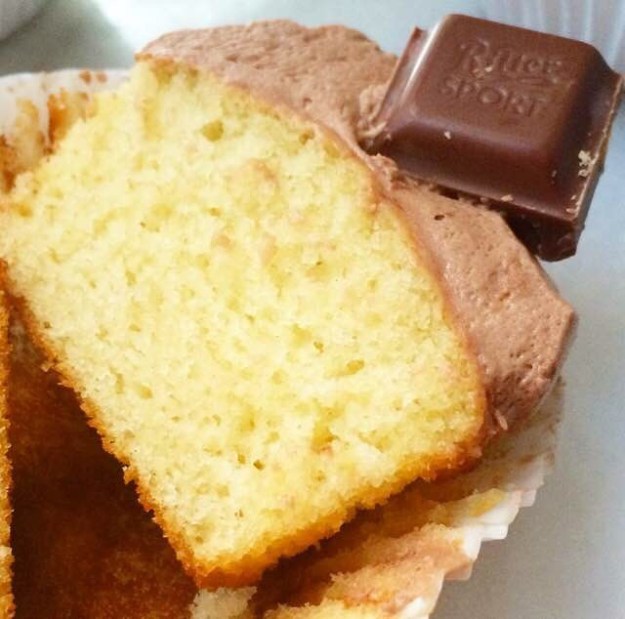 Yellow Cupcakes with Nutella Buttercream