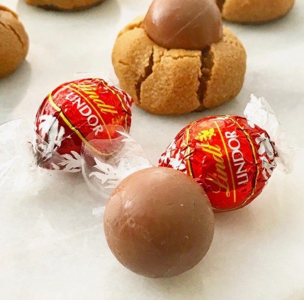 Lindor Truffle Peanut Butter Blossoms