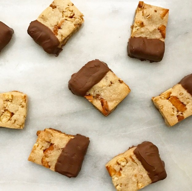 Chocolate-Dipped Pretzel Shortbread
