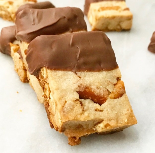 Chocolate-Dipped Pretzel Shortbread