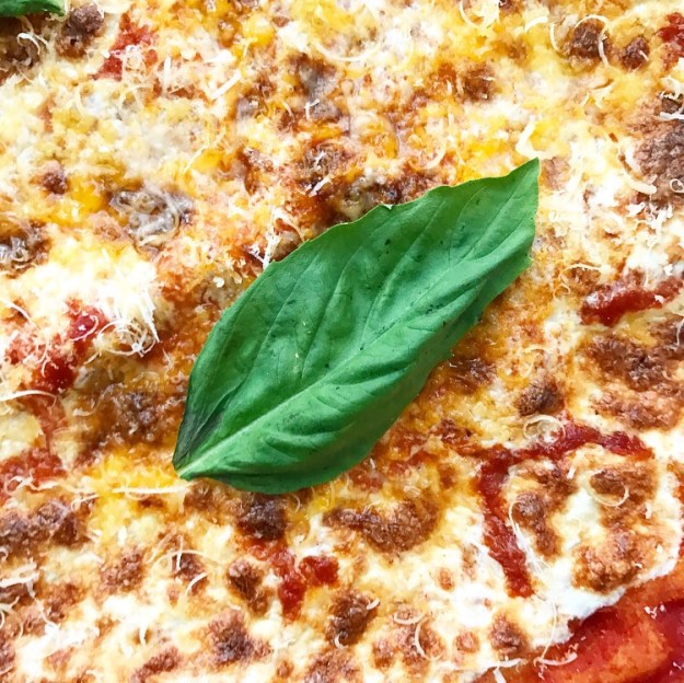 How to Make Excellent Pizza at Home