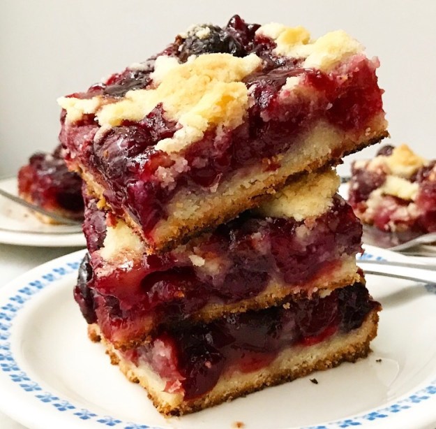 Sweet Cherry Shortbread Bars
