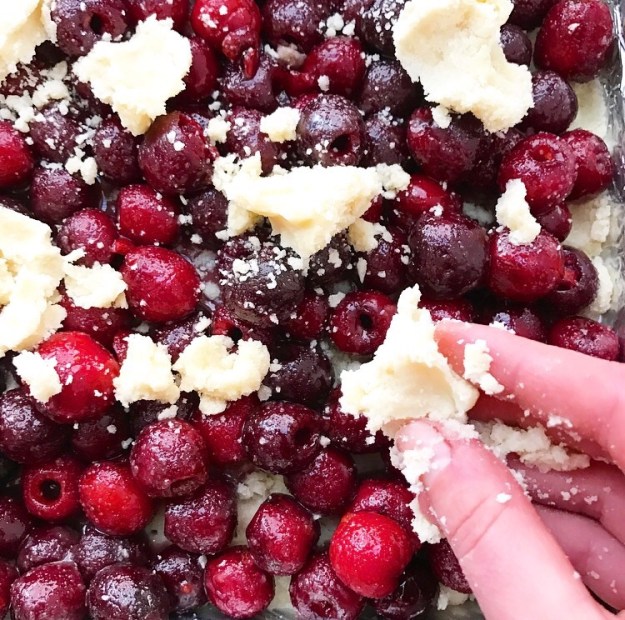 Sweet Cherry Shortbread Bars