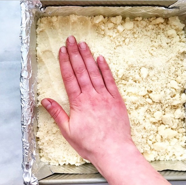 Sweet Cherry Shortbread Bars