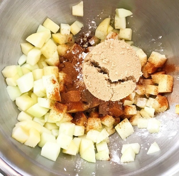 Apple Shortbread Bars