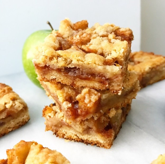 Apple Shortbread Bars