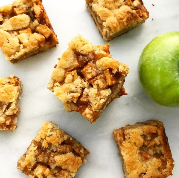 Apple Shortbread Bars