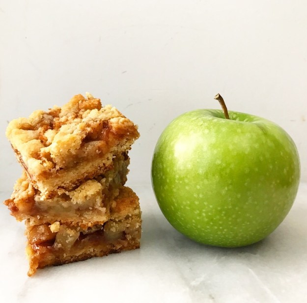 Apple Shortbread Bars