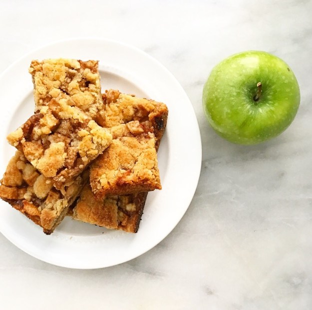 Apple Shortbread Bars