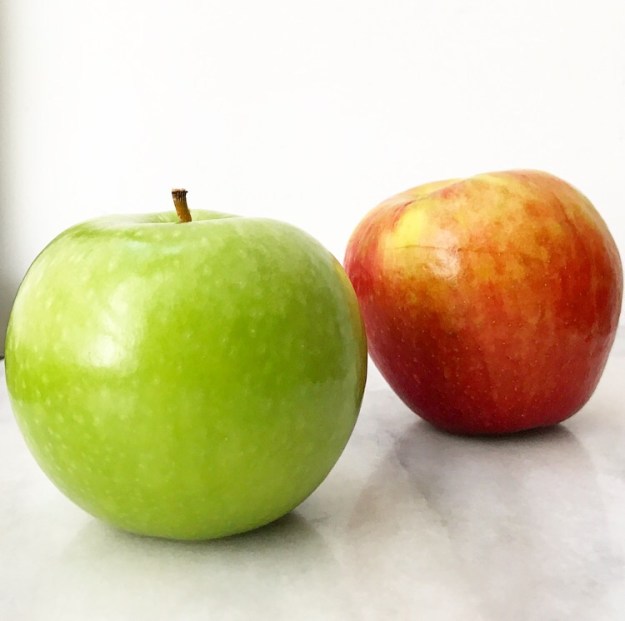 Apple Shortbread Bars