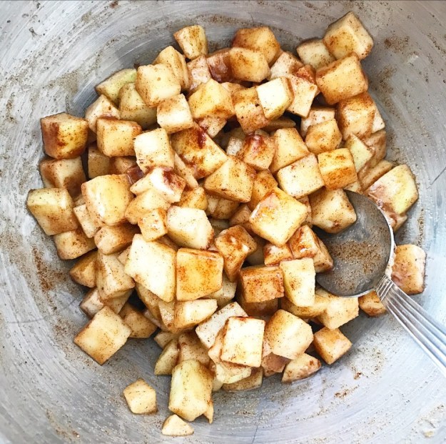 Apple Shortbread Bars