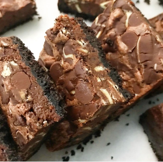 Chocolate Mint Magic Bars