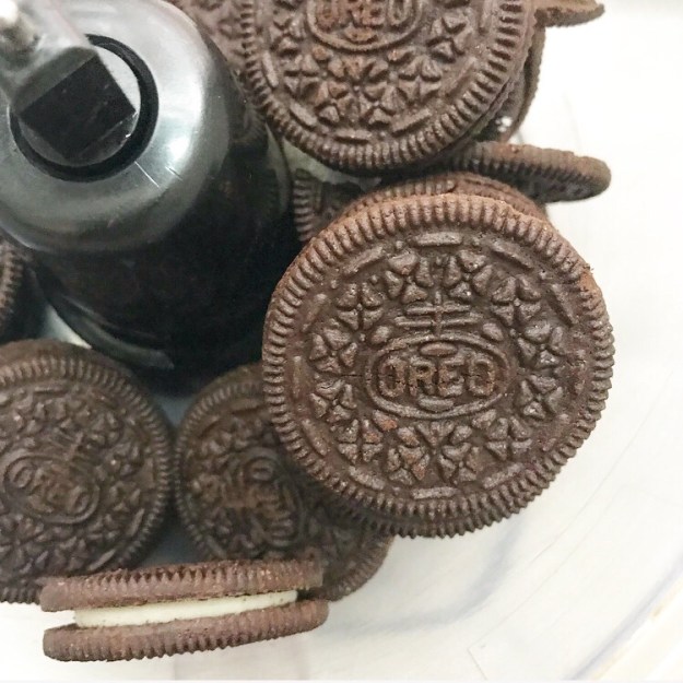 Chocolate Mint Magic Bars