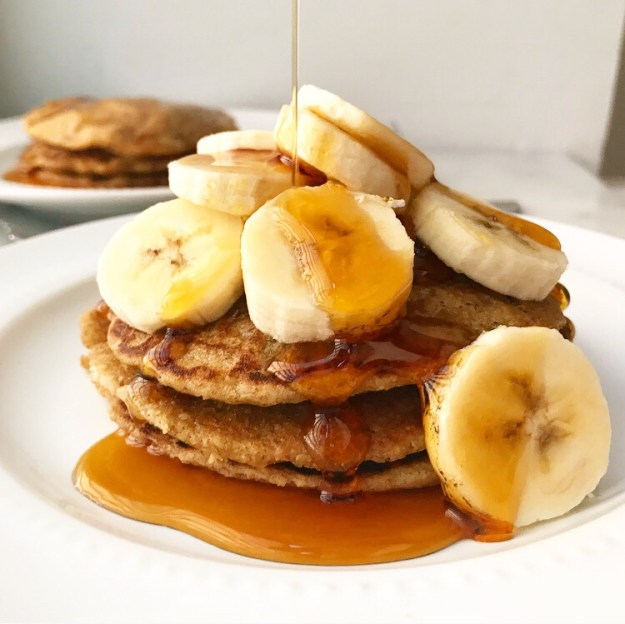 Oatmeal Blender Pancakes {Vegan & Gluten-Free}