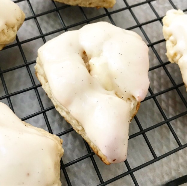 Vanilla Bean Cream Cheese Mini-Scones