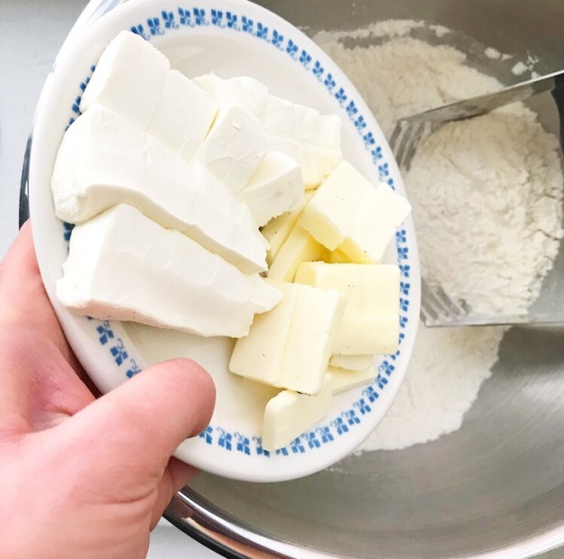 Vanilla Bean Cream Cheese Mini-Scones
