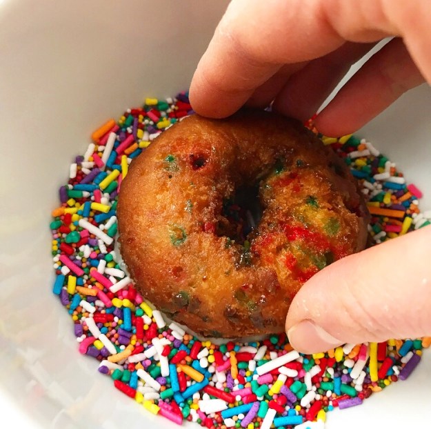 Funfetti Cake Doughnuts
