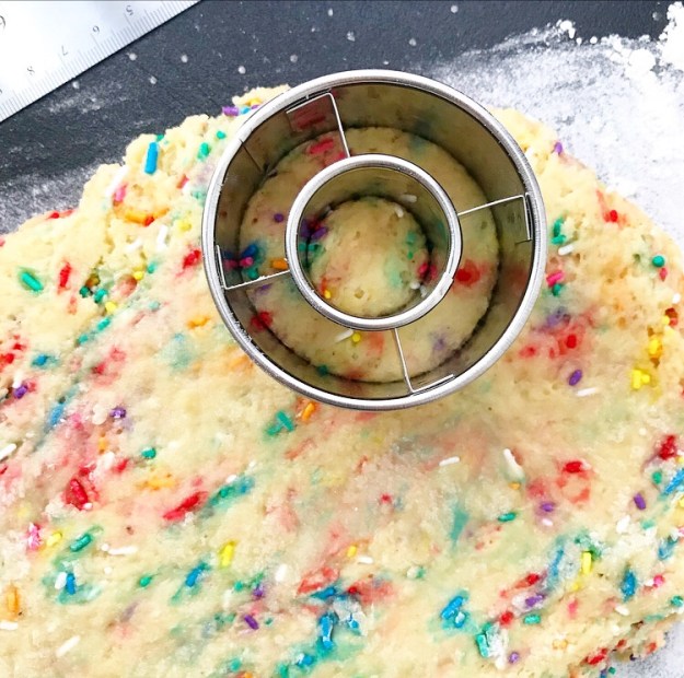 Funfetti Cake Doughnuts
