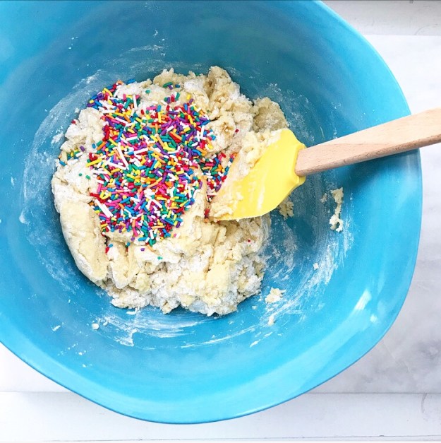 Funfetti Cake Doughnuts