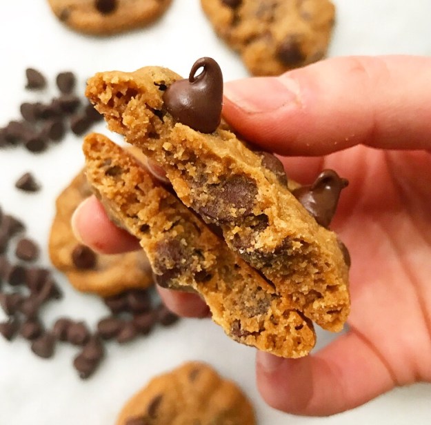 Cashew Butter Chocolate Chip Cookies {Vegan & Gluten-Free}
