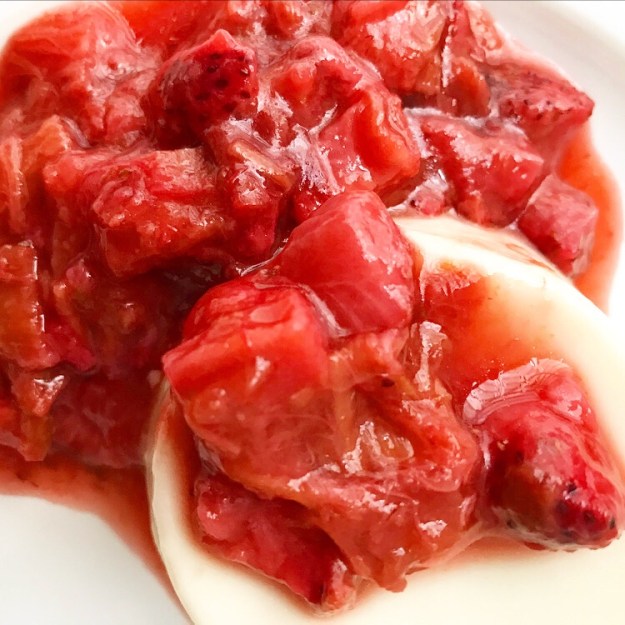 Buttermilk Panna Cotta with Roasted Strawberry Rhubarb Compote
