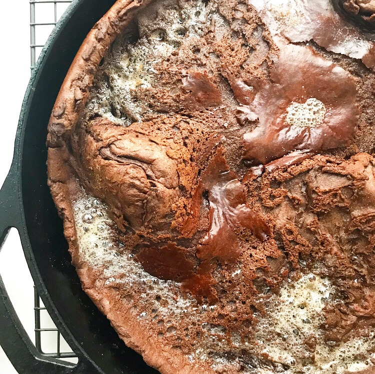Chocolate Puff Pancake {Dutch Baby}