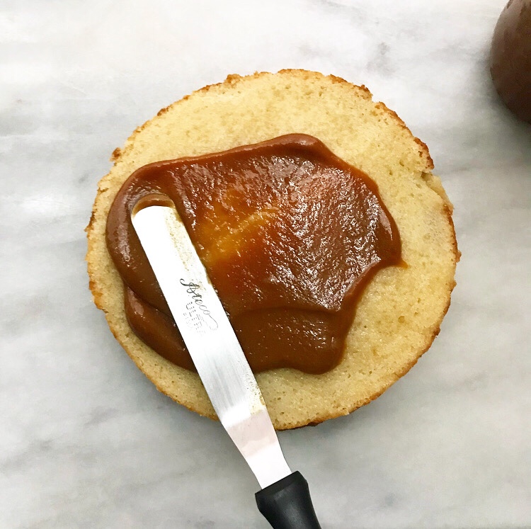 Let’s Make a Wedding Cake, Vol. 1