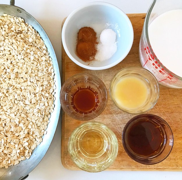 Blueberry Baked Oatmeal {Vegan & Gluten-Free}