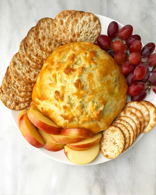Baked Brie with Caramelized Onions