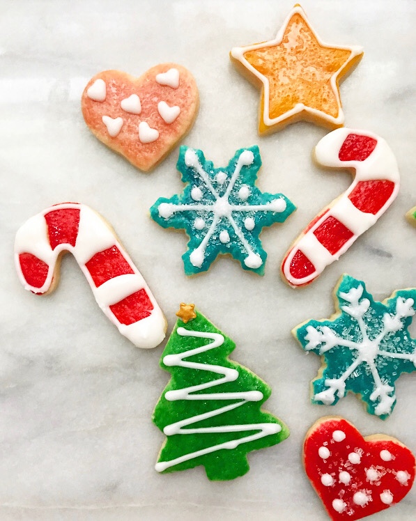 Hand-Painted Sugar Cookies {Kid-Friendly Cookie Decorating}