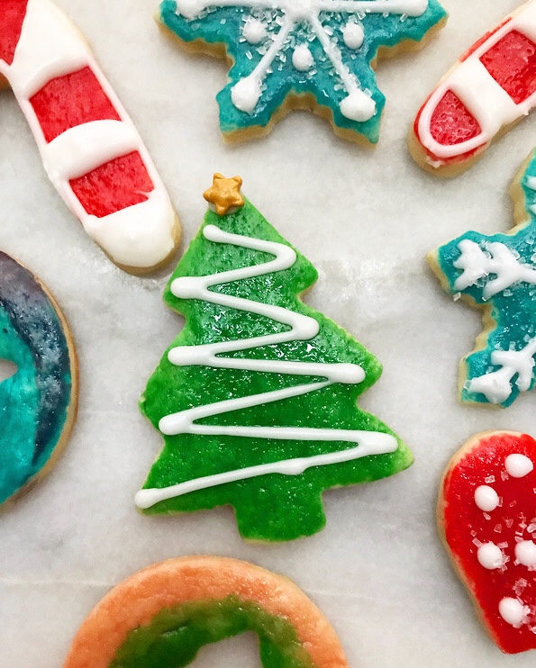 Hand-Painted Sugar Cookies {Kid-Friendly Cookie Decorating}