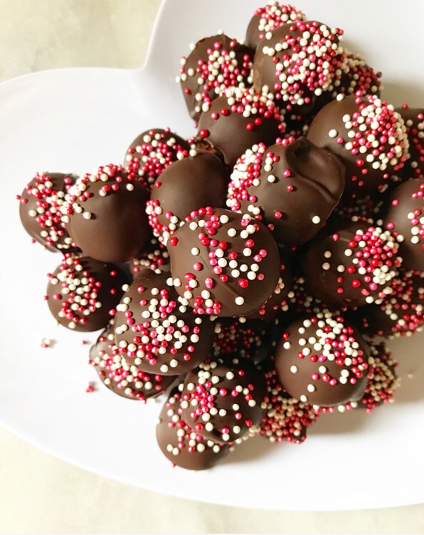 Chocolate-Covered Strawberry Buttercreams