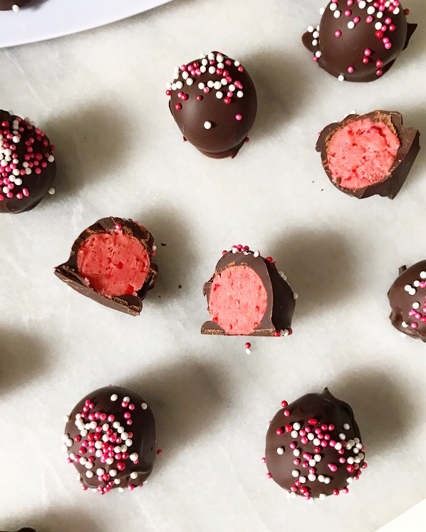 Chocolate-Covered Strawberry Buttercreams
