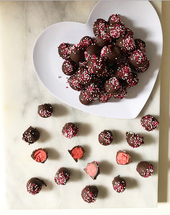 Chocolate-Covered Strawberry Buttercreams