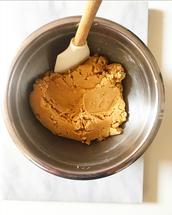 Crispy, Crunchy Peanut Butter Cookies