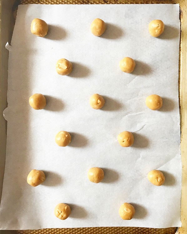 Crispy, Crunchy Peanut Butter Cookies