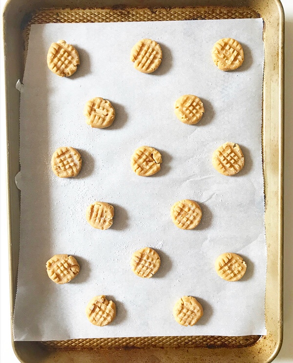 Crispy, Crunchy Peanut Butter Cookies