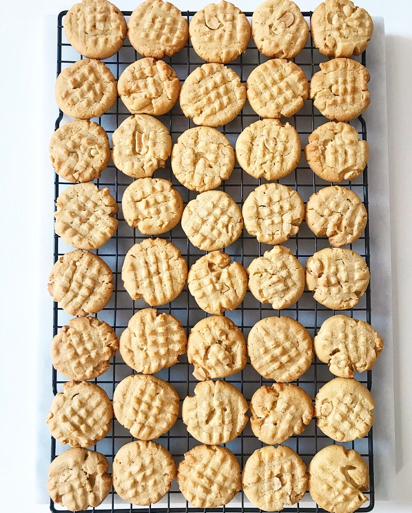 Crispy, Crunchy Peanut Butter Cookies