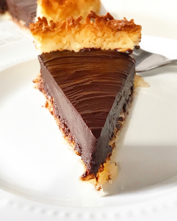Chocolate Macaroon Tart {Five Ingredients, Grain-Free}