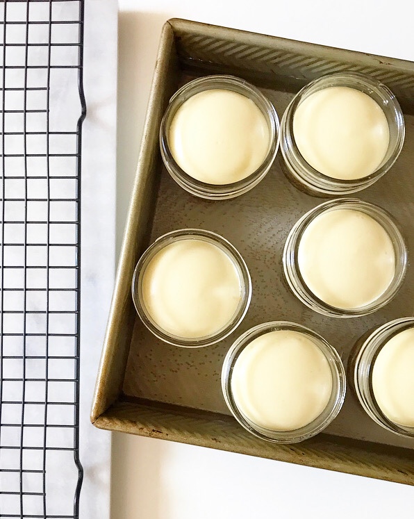 Mini Mason Jar Cheesecakes