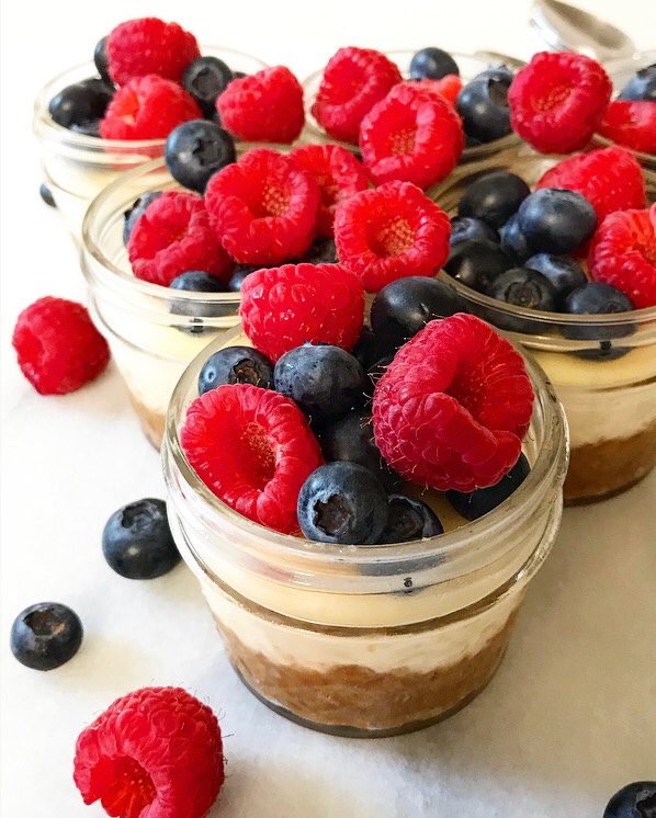 Mini Mason Jar Cheesecakes