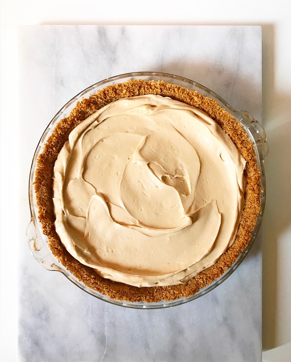 Caramel Pretzel Pie