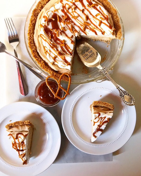 Caramel Pretzel Pie