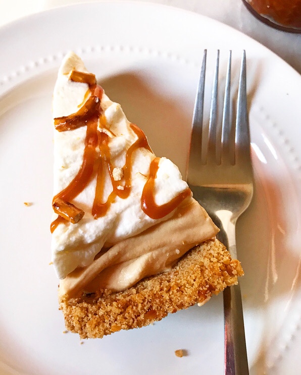 Caramel Pretzel Pie