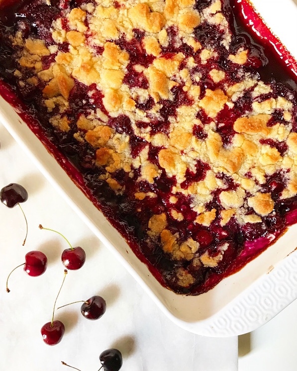 Sweet Cherry Sugar Cookie Crumble