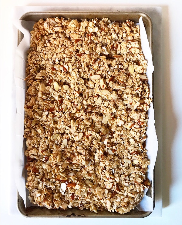 Peachy Keen Granola {Vegan & Gluten-Free}