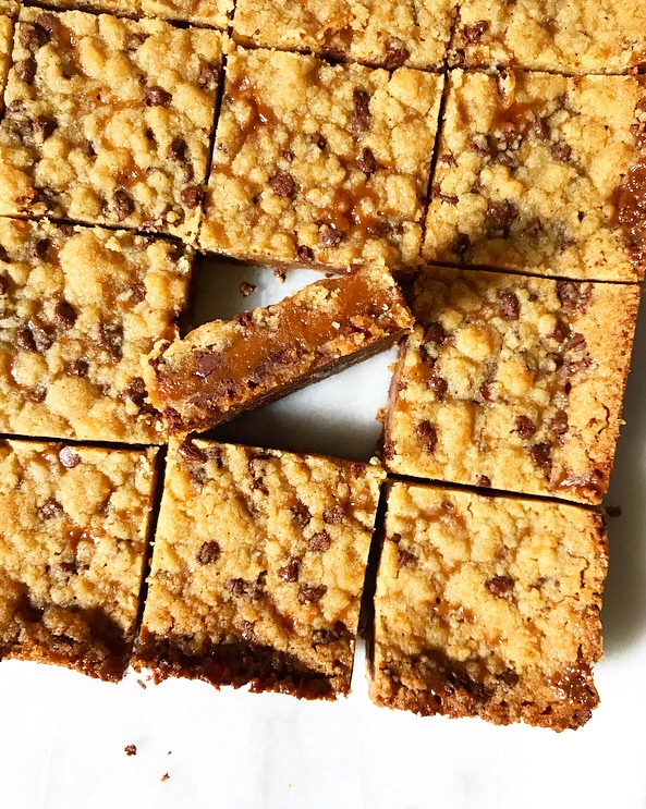 Salted Caramel Chocolate Chip Bars
