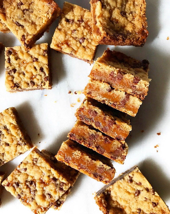 Salted Caramel Chocolate Chip Bars