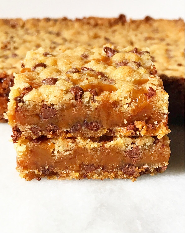 Salted Caramel Chocolate Chip Bars